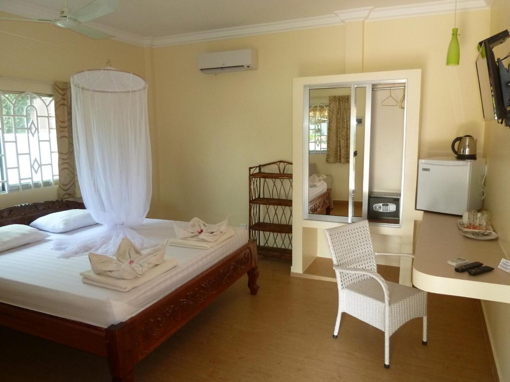 Sunset Lounge Hotel Sihanoukville Værelse billede