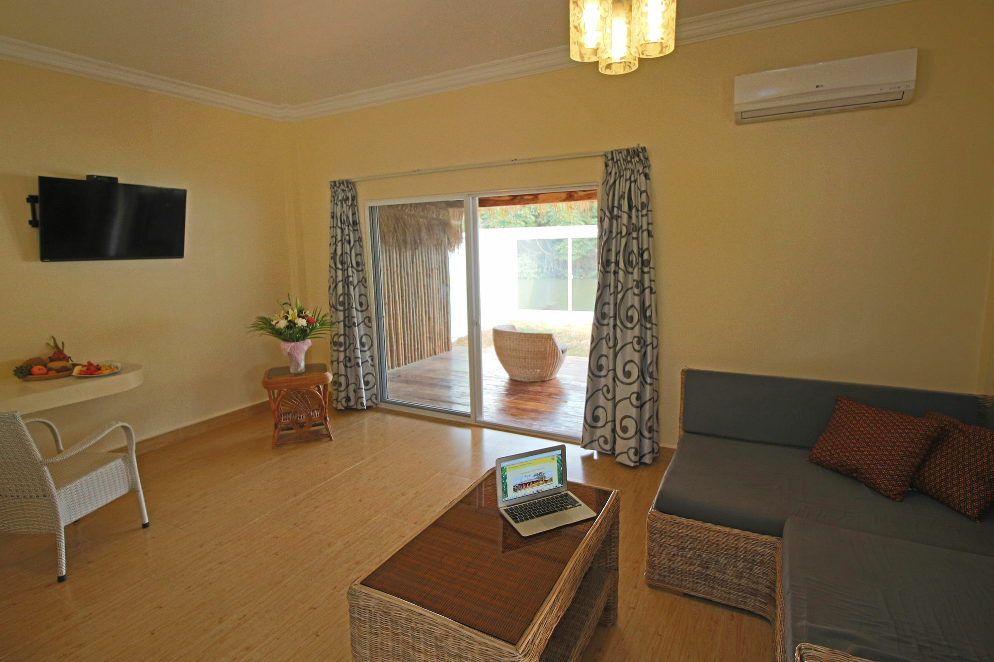 Sunset Lounge Hotel Sihanoukville Eksteriør billede